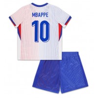 Fotbalové Dres Francie Kylian Mbappe #10 Dětské Venkovní ME 2024 Krátký Rukáv (+ trenýrky)